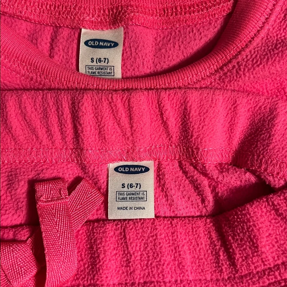 Girls Old Navy Fleece Pajamas Sets - Size 6/7